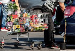 Sklepy znalazły sposób na tańsze dostawy zakupów. Do akcji ruszą pracownicy i wolontariusze