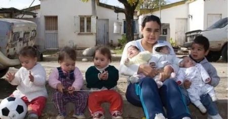 21-letnia dziewczyna jest matką siedmiorga dzieci. Pierwsze urodziła w wieku 14 lat