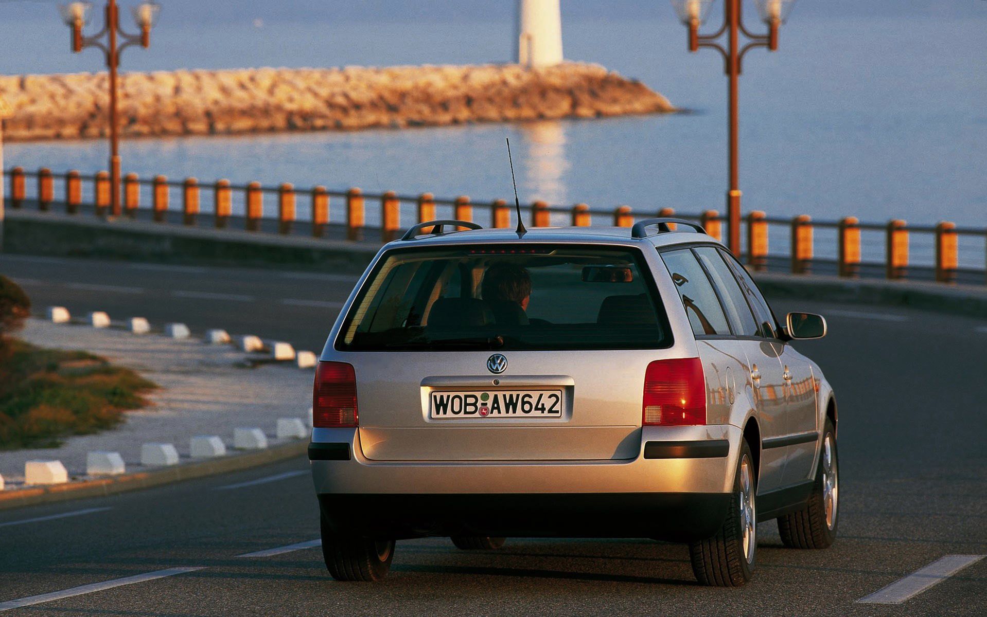 Volkswagen Passat B5 jest najrozsądniejszym wyborem, ale to nie oznacza, że dobrym. Czy pan Maciej powinien zamienić swojego B4 na takiego?