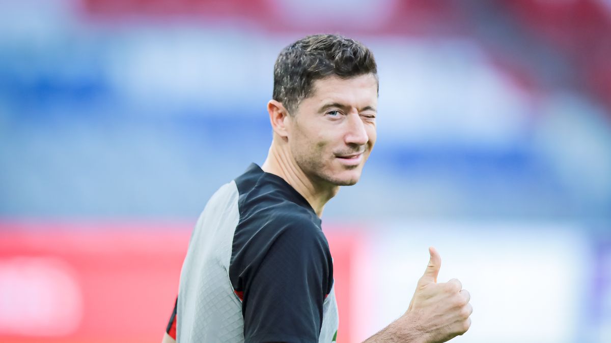 Barcelona player Robert Lewandowski at the final training session of FC Barcelona in Munich, Germany, 12 September 2022, ahead of their UEFA Champions League group C match against FC Bayern Munich on 13 September. EPA/LEONHARD SIMON Dostawca: PAP/EPA.