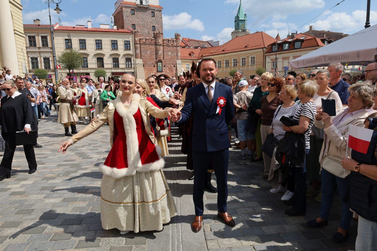 To już wieloletnia tradycja. W Lublinie  tańczono poloneza