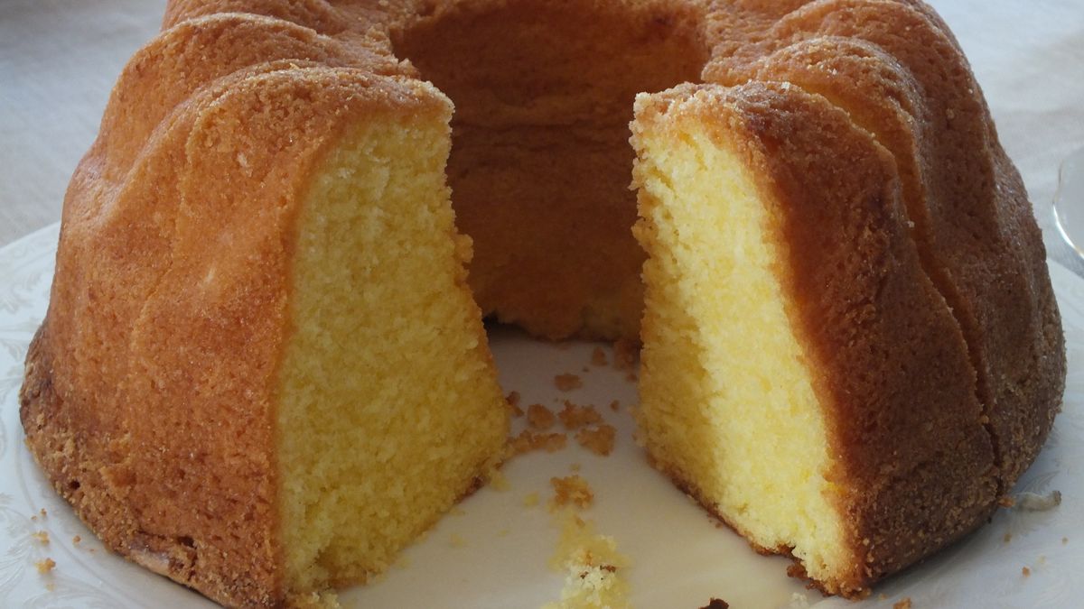 Przepis na babkę wielkanocną. Zdjęcie ilustracyjne