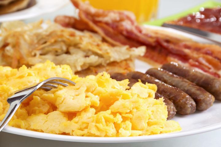 Złe nawyki śniadaniowe szkodzą zdrowiu i psują sylwetkę