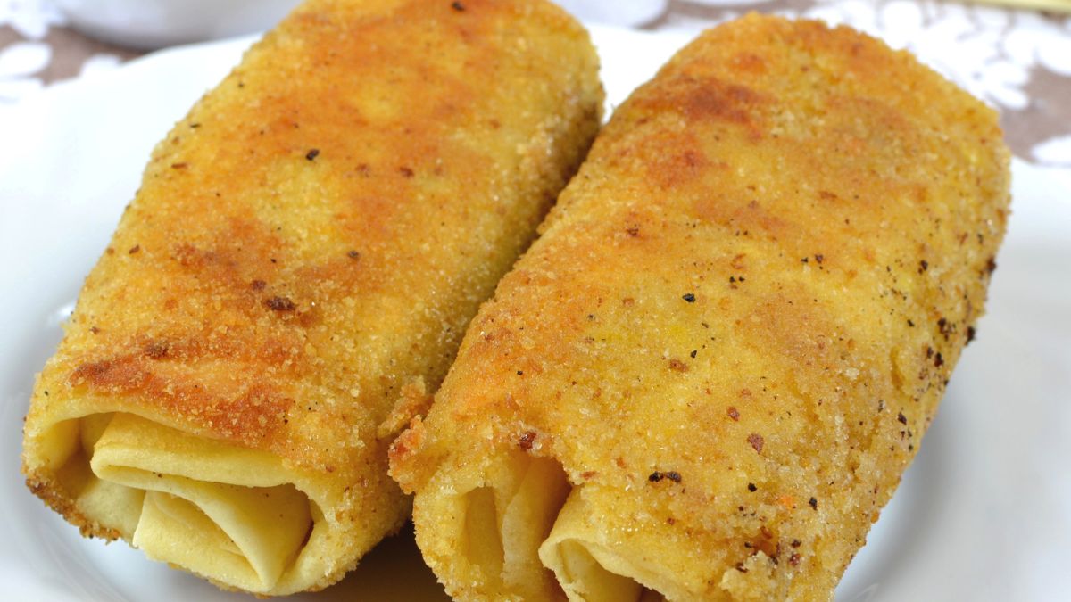 Krokiety wigilijne można zawinąć na kilka sposobów