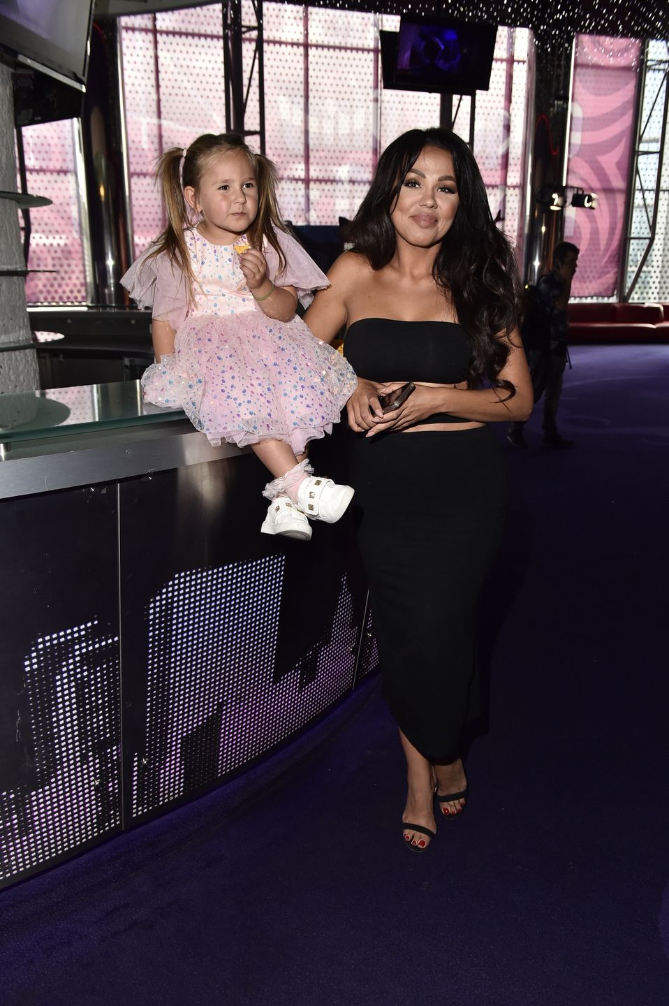 Sylwia Bomba z córką na premierze bajki 