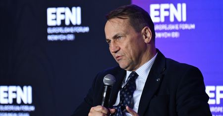 Sikorski ostro o zmianach dla uczelni. "Tego nie będziemy tolerować"