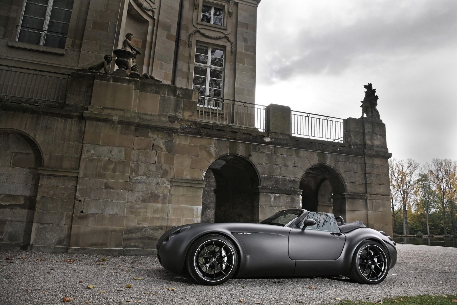 Wiesmann MF5 Black Bat
