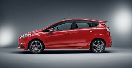 Pięciodrzwiowy Ford Fiesta ST teraz także dla Europy
