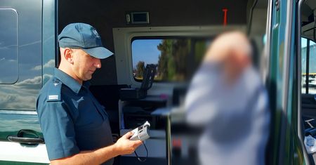 Prowadził dostawczaka, mając 3 promile. To nie był koniec przewinień