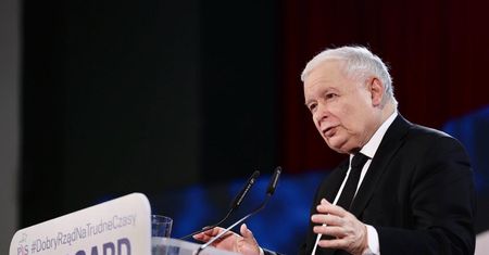 Kaczyński nie ustępuje Tuskowi. Kluczowe miesiące