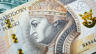 Wójt żądał pieniędzy "na prezenty dla polityków". Pieniądze trafiały do jego kieszeni?