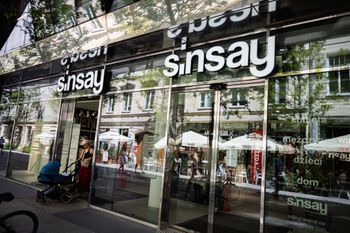 Sinsay wycofuje biżuterię. Produkt może zagrażać zdrowiu