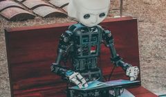 Duże zainteresowanie biznesu gigafabryką AI w Polsce. Wiceminister ujawnia