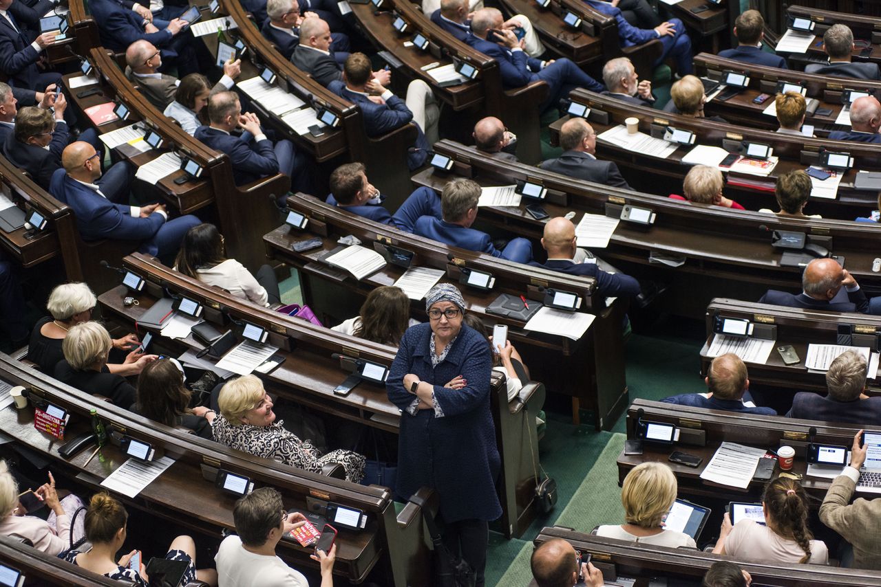 Dopłaty do ogrzewania i Odra rozgrzały posłów