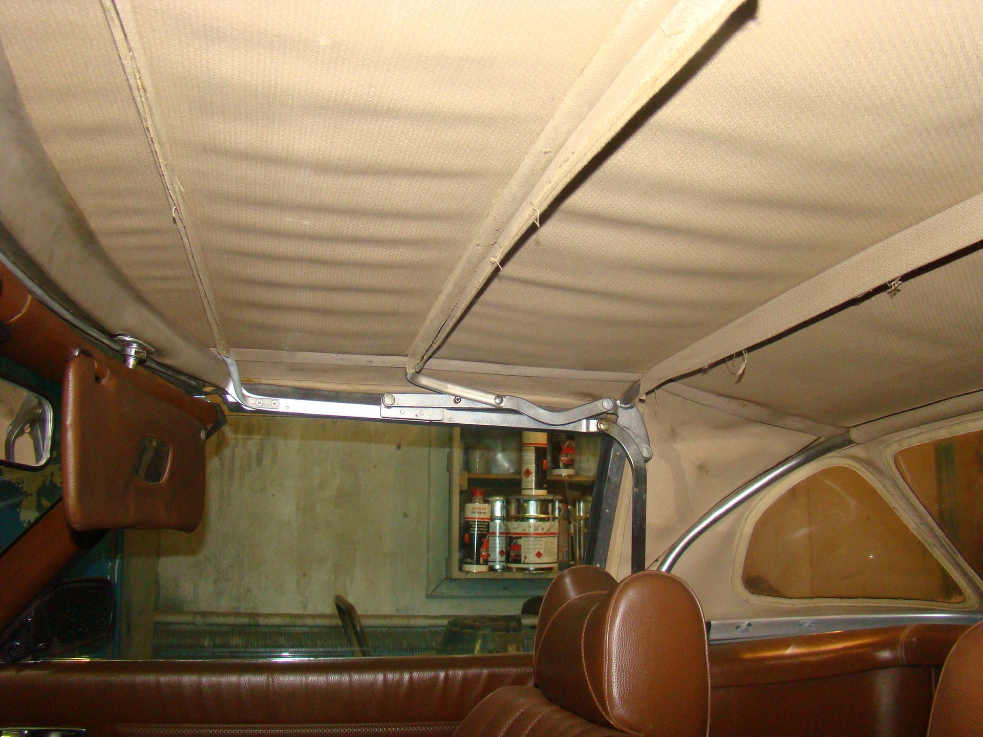Mercedes 450 SL (R107) - wnętrze 9