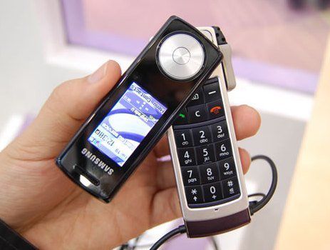 Pierwszy z muzycznej linii Samsunga - SGH-F210 2