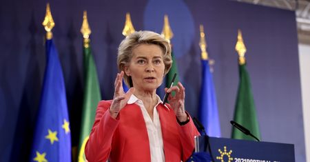 Paszporty covidowe. Jest termin porozumienia politycznego