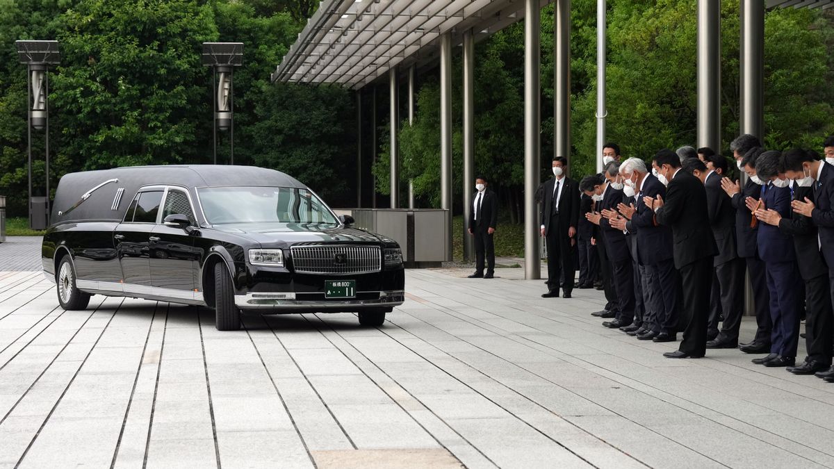 Specjalna wersja Toyoty Century uczestniczyła w uroczystościach pogrzebowych Shinzo Abe