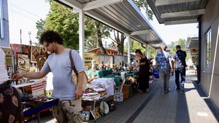 Falenica: Falenicka Giełda Staroci za nami. Na miejscu ponad 150 stanowisk z antykami