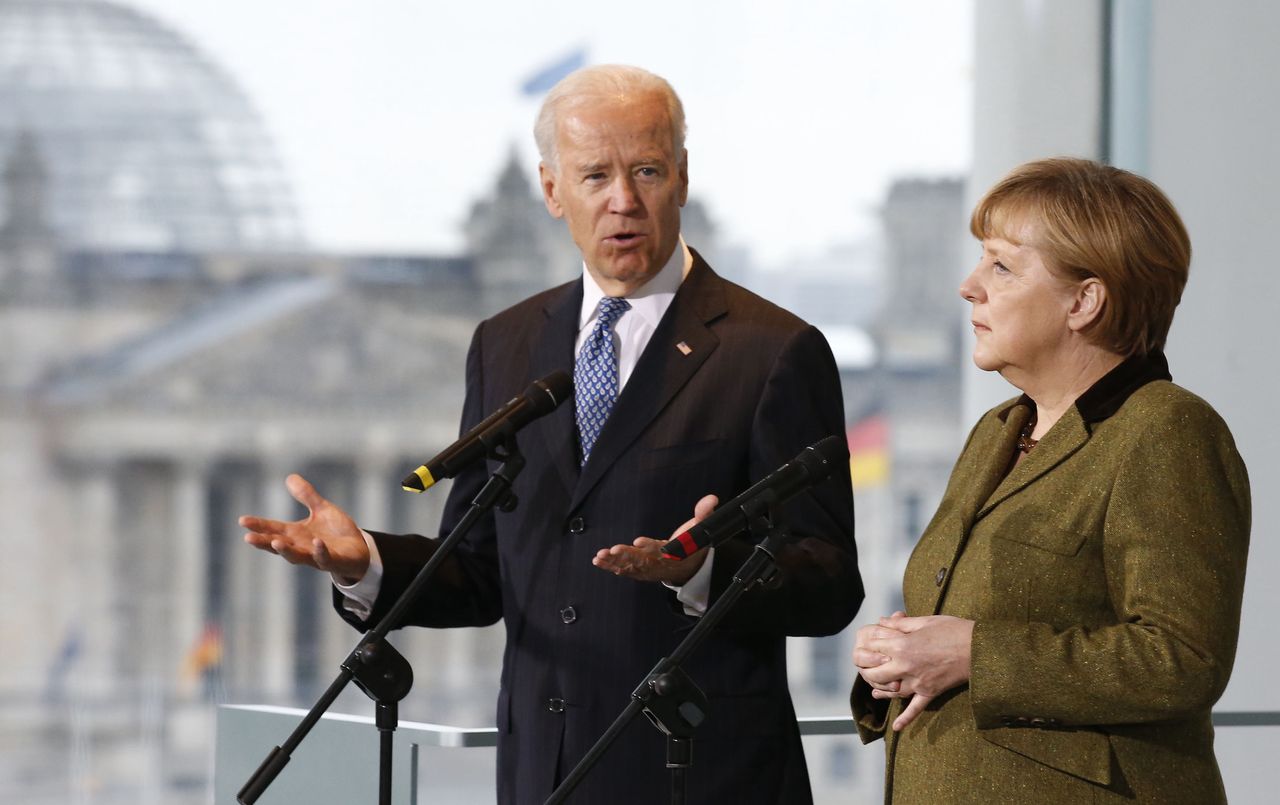 Angela Merkel i Joe Biden podczas spotkania w Berlinie w 2013 roku