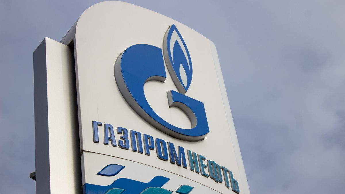 Władze Rosji obawiają się o deficyty paliw na stacjach