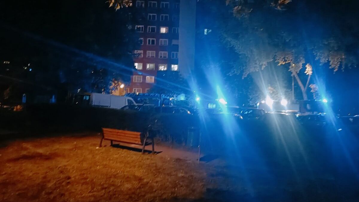 Straż pożarna interweniująca do przypalonej potrawy w mieszkaniu przy ul. Okrzei