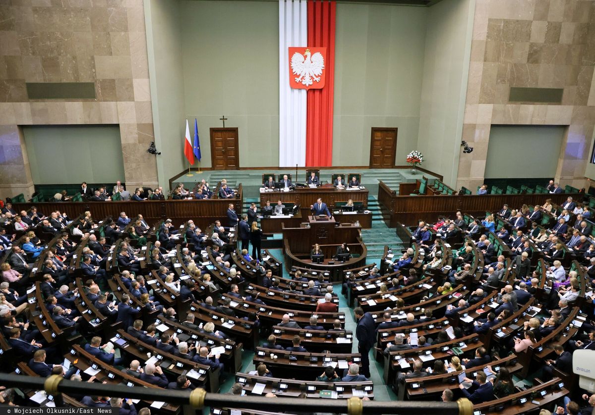 sejm, polityka, obrady Gorący dzień w Sejmie. Relacja na żywo