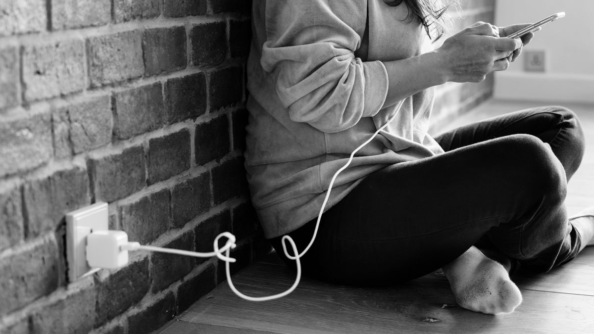 Reklamy w aplikacjach mobilnych zużywały energię, pobierały dane i oszukiwały