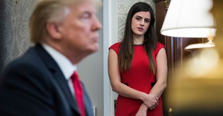 Trump ją zwolnił, bo powiedziała za dużo. Teraz pisze książkę. Skompromituje go?