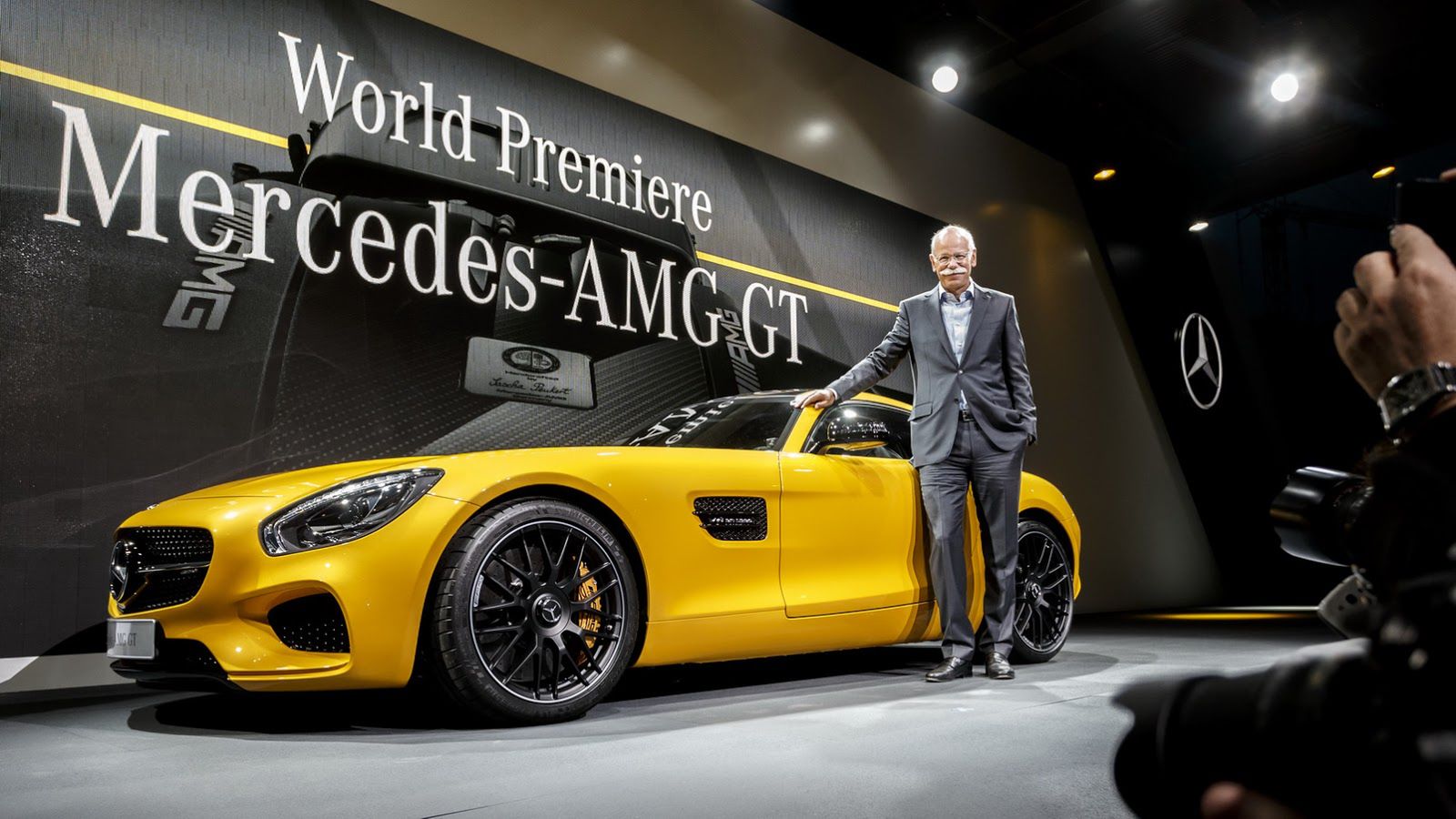 Mercedes-AMG GT na ponad 180 zdjęciach! 181