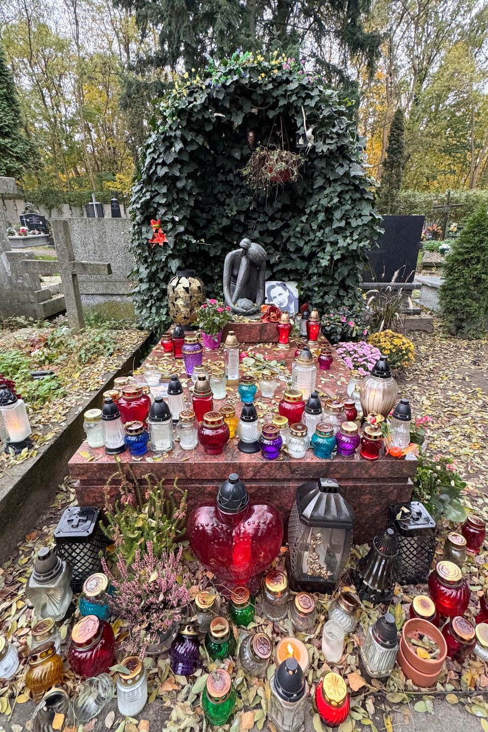 Tak wygląda grób Kory