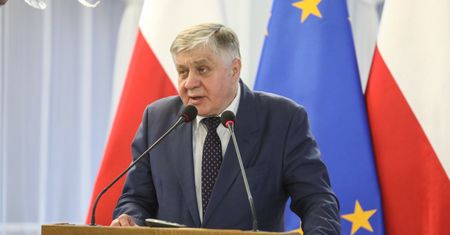 PiS bierze na celownik roślinne mleko. "Może powodować przedwczesne dojrzewanie płciowe u dziewcząt"