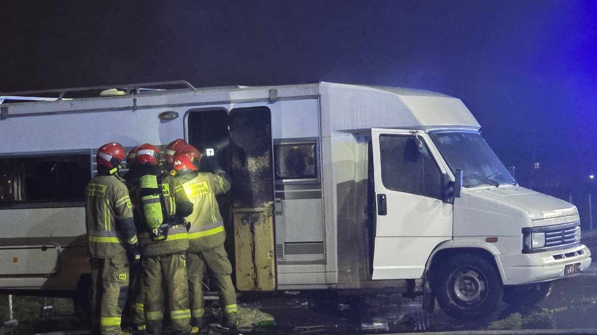 Pożar kampera na ul. Gałczyńskiego 
