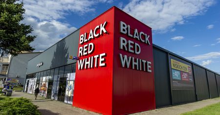 Austriacki inwestor powiedział: pas. Teraz polska fabryka zbiera pieniądze na wykup