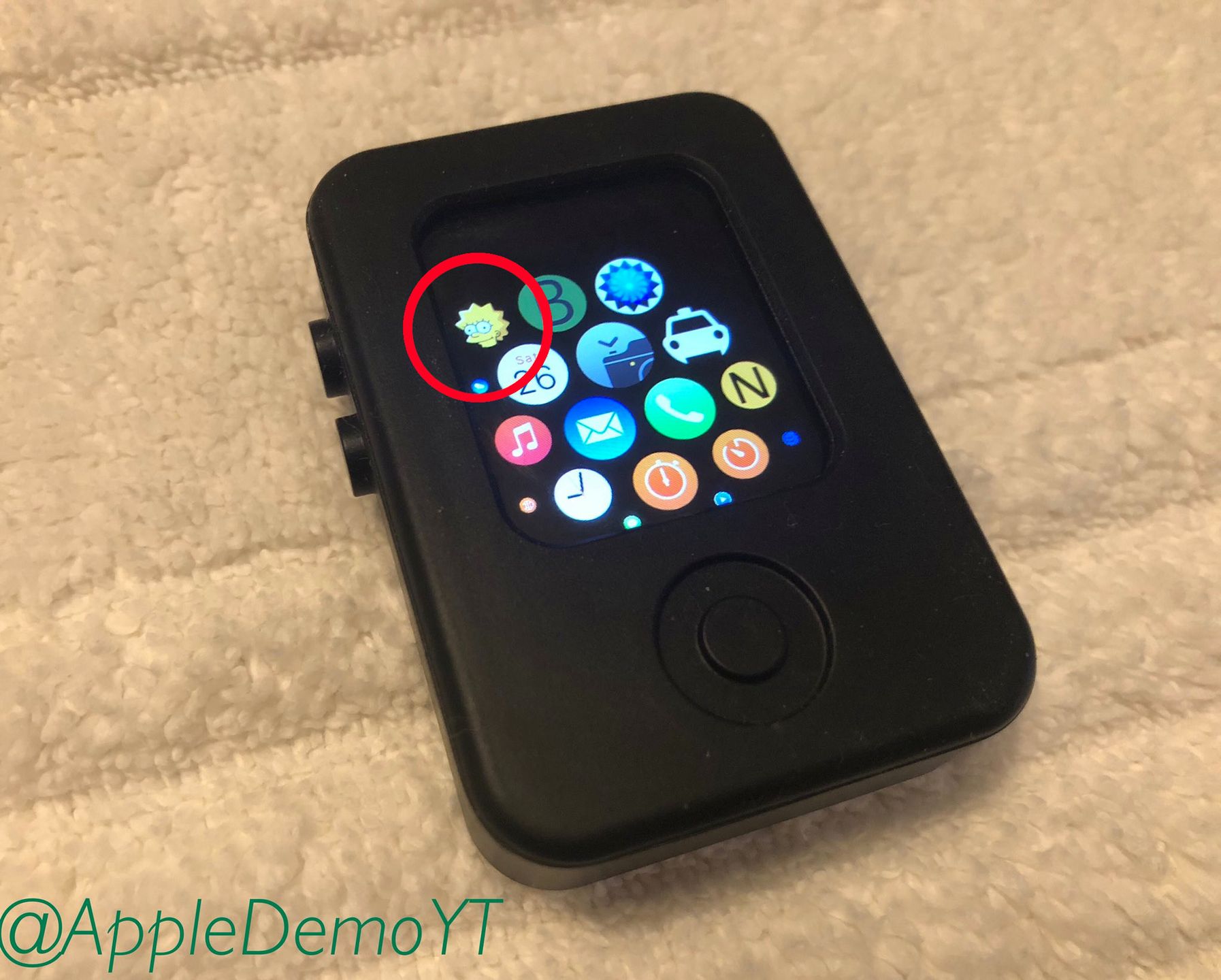 Jakiś taki niepodobny. Zobacz prototyp Apple Watcha na wideo 2