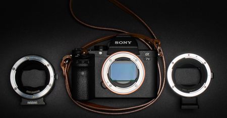 Jak działa Sony A7 II z obiektywami Canona? Sprawdzamy adaptery Metabones i Commlite [test]