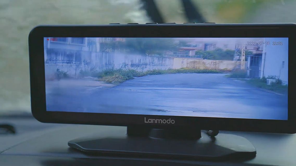 Samochodowy noktowizor Lanmodo Vast Pro. Dzięki niemu jazda nocą będzie łatwiejsza 1