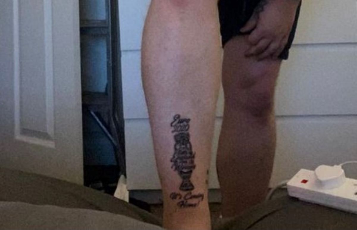 Anglik zrobił sobie odważny tatuaż 