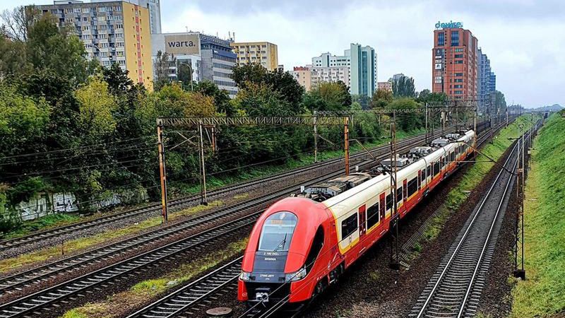 Warszawa. Zamieszanie na torach. Ciężki dzień dla podróżnych SKM