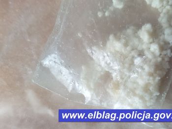 Elbląg: Wędkarz twierdził, że biały proszek to barwnik na robaki