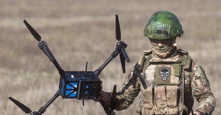 Rosyjski latający moździerz z pociskami 120 mm. To zasługa Chin
