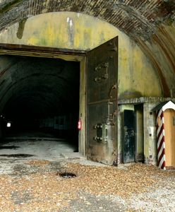 Gdzie szukać schronienia? Nowa aplikacja z problemami