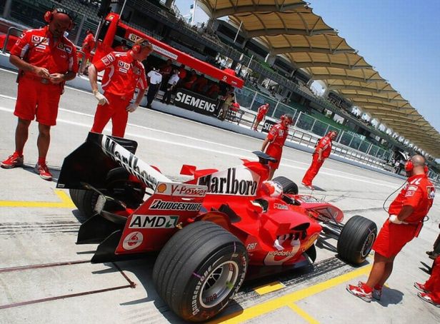 Bernie Ecclestone nie chce zmian - F1 bez 1,6 Turbo?!