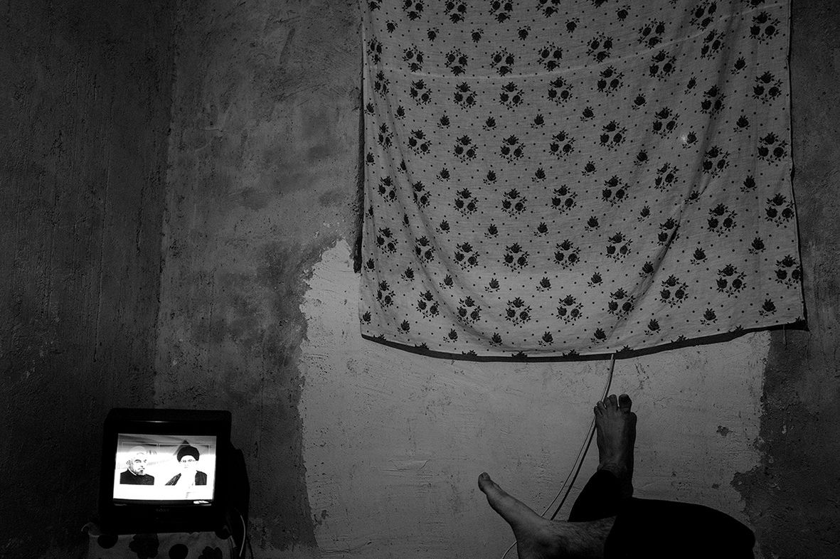 Patryk Bułhak prezentuje projekt "Zamknięte" w 6x7 Leica Gallery Warszawa 5