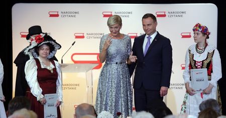Andrzej i Agata Duda czytają "Wesele" w Instytucie Głuchoniemych (ZDJĘCIA)