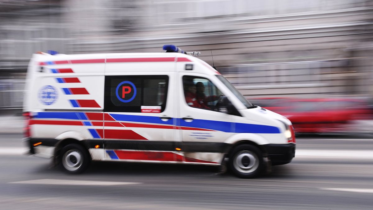 Do szpitali przewieziono 20 uczestników kolonii
