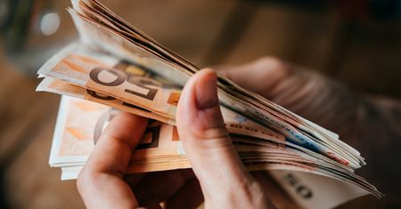 "Właśnie straciłem 15 tys.". Tak AI czyni spustoszenie
