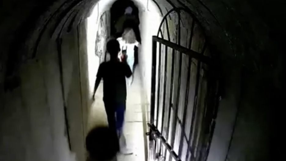 Ucieczka tunelami Hamasu. Izrael opublikował wideo z kamer bezpieczeństwa