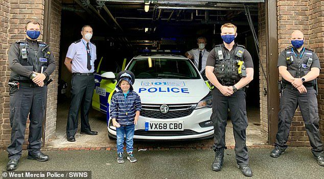 Chłopiec został wynagrodzony za odwagę i racjonalne myślenie