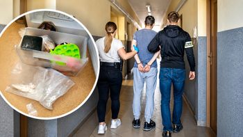 Wskoczył do jeziora, żeby ukryć narkotyki. Policjanci wyciągnęli go z wody i znaleźli ponad 100 gramów amfetaminy